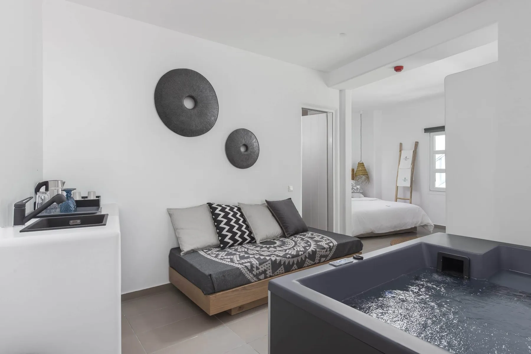Little Venice Deluxe Town View Suite with Indoor Hot Tub at Little Venice Villas, Little Venice, Mykonos